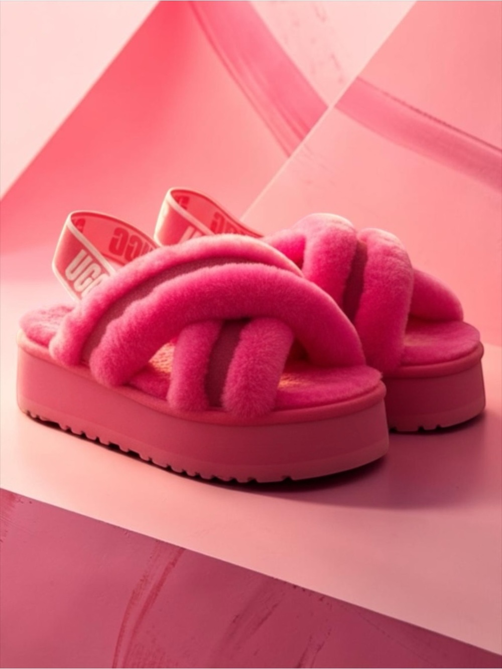 UGG Disco Cross Slide Taffy Pink Platform Sandals Slippers Slingback Size 7